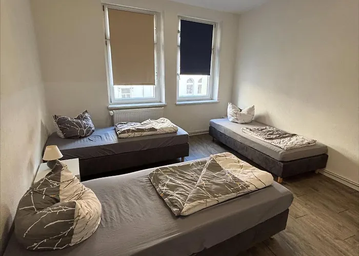 Zentrale Monteurswohnung Mit Kueche, Wlan & Vollausgestattet *